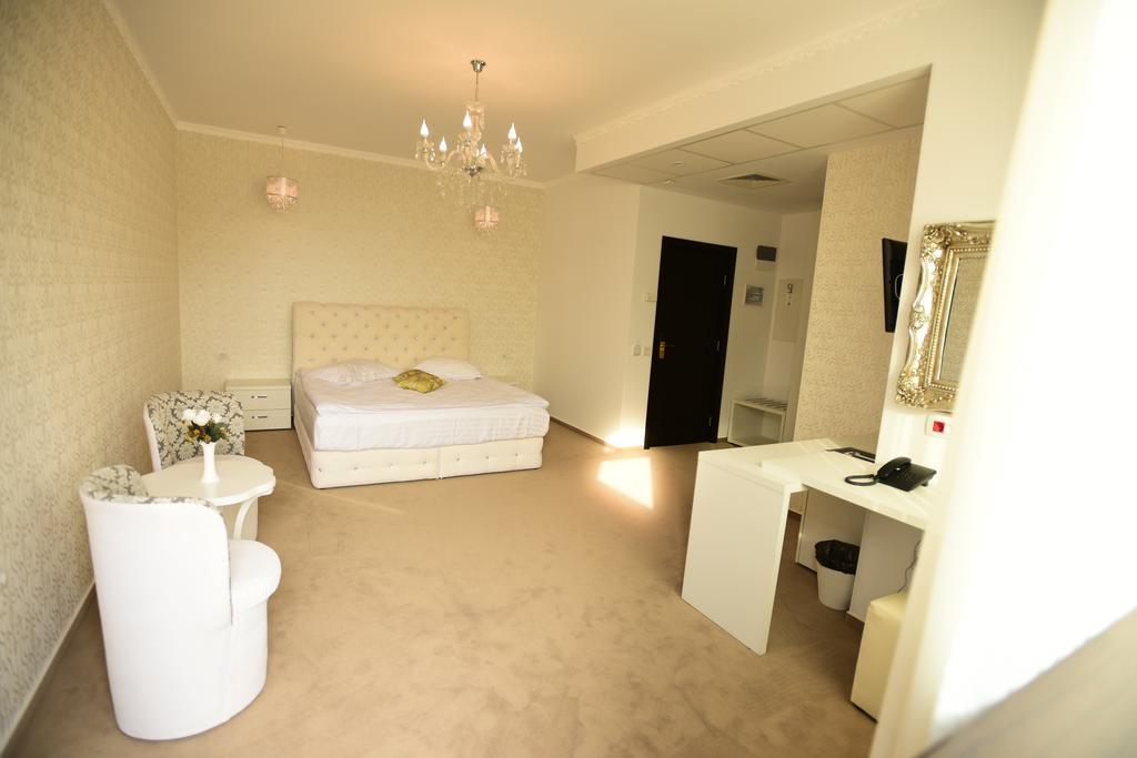 La Rocca Boutique Hotel Craiova Kültér fotó