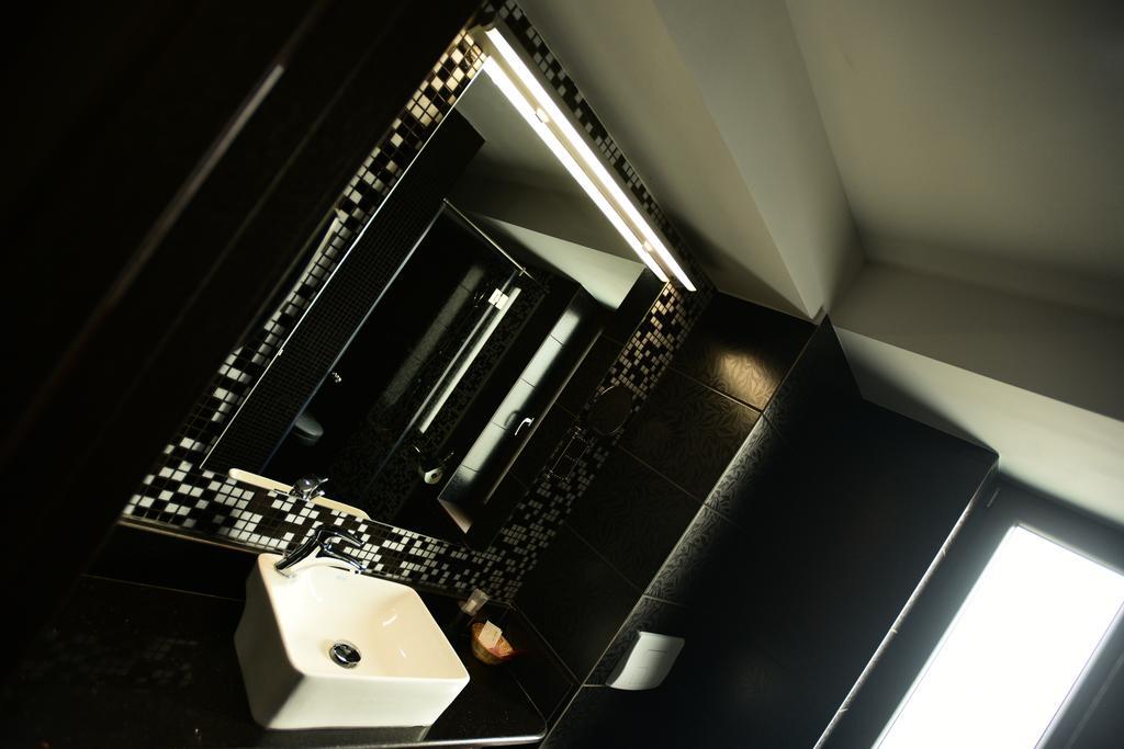 La Rocca Boutique Hotel Craiova Kültér fotó