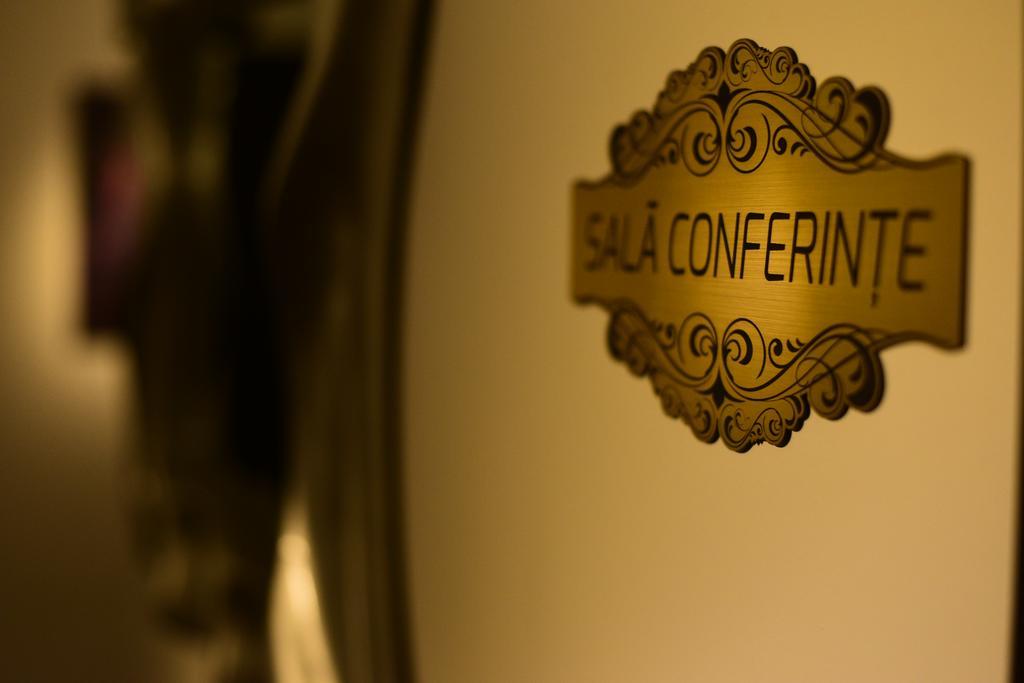 La Rocca Boutique Hotel Craiova Kültér fotó