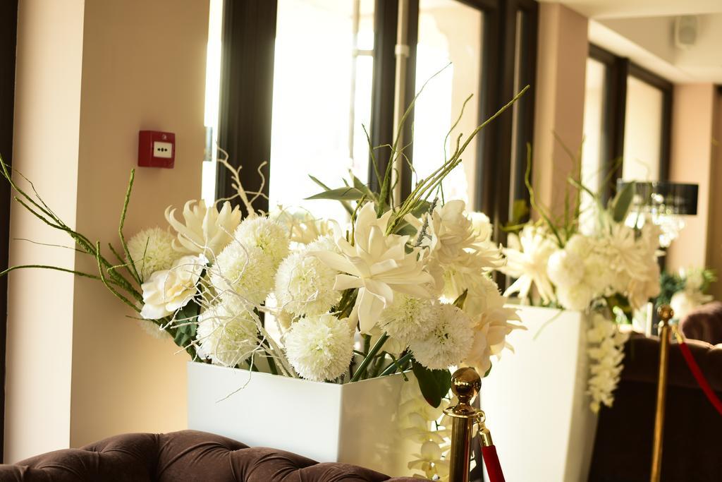 La Rocca Boutique Hotel Craiova Kültér fotó