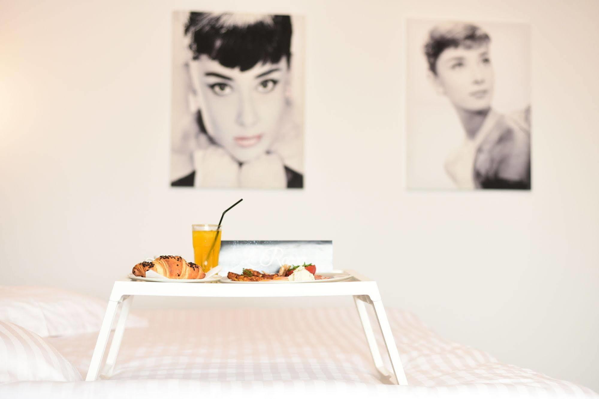 La Rocca Boutique Hotel Craiova Kültér fotó