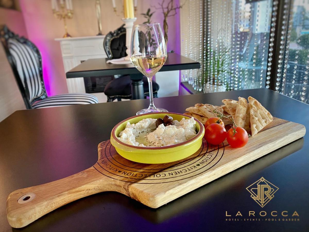 La Rocca Boutique Hotel Craiova Kültér fotó